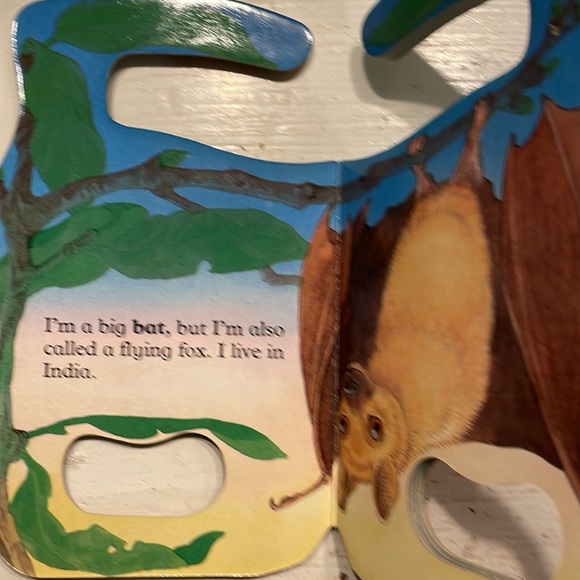 NWOT Vintage Reader’s Digest Collection hooka book Bats hardcover board book - Picture 4 of 10